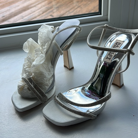 Badgley Mischka Urbana Stiletto Heels - Picture 8 of 9